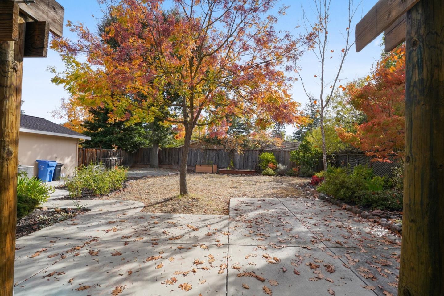 Detail Gallery Image 7 of 25 For 4205 Walnut Blvd, Walnut Creek,  CA 94596 - 4 Beds | 3/1 Baths