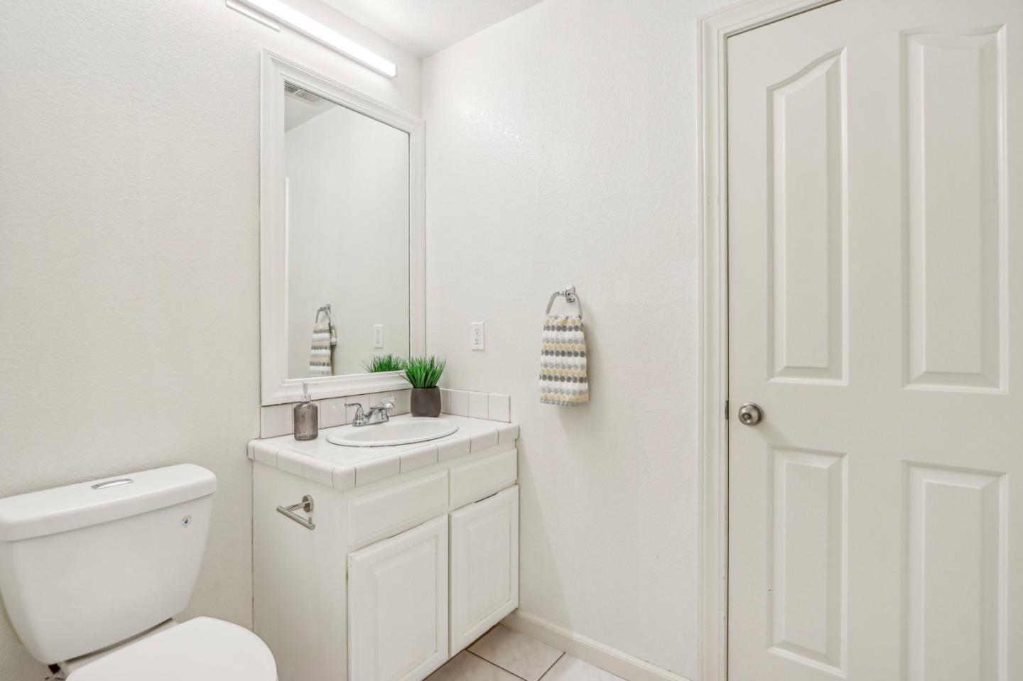 Detail Gallery Image 15 of 39 For 17463 Serene Dr, Morgan Hill,  CA 95037 - 3 Beds | 2/1 Baths