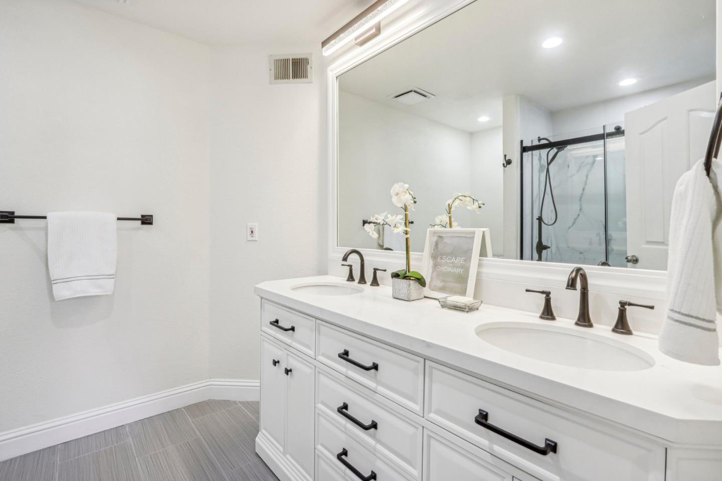 Detail Gallery Image 27 of 39 For 17463 Serene Dr, Morgan Hill,  CA 95037 - 3 Beds | 2/1 Baths