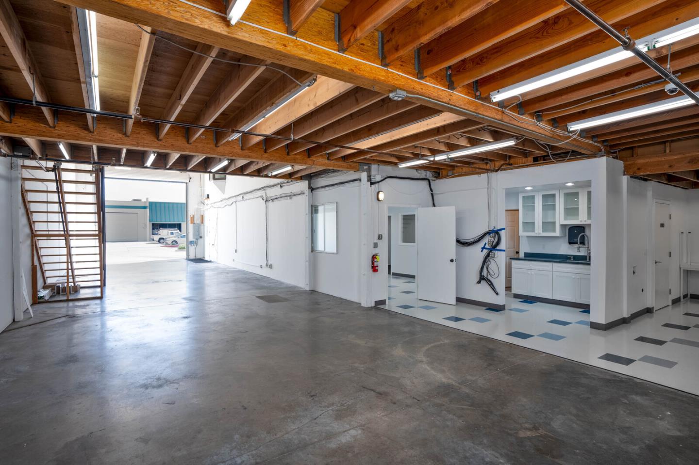 Detail Gallery Image 7 of 13 For 1160 Industrial Rd #10,  San Carlos,  CA 94070 - – Beds | – Baths