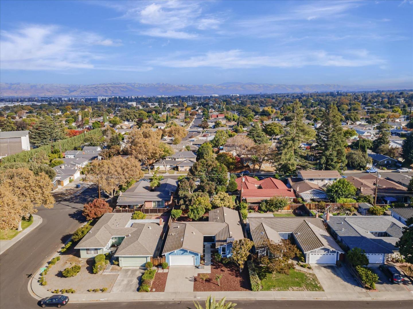 Detail Gallery Image 94 of 114 For 2289 Crocker Way, Santa Clara,  CA 95051 - 4 Beds | 2 Baths