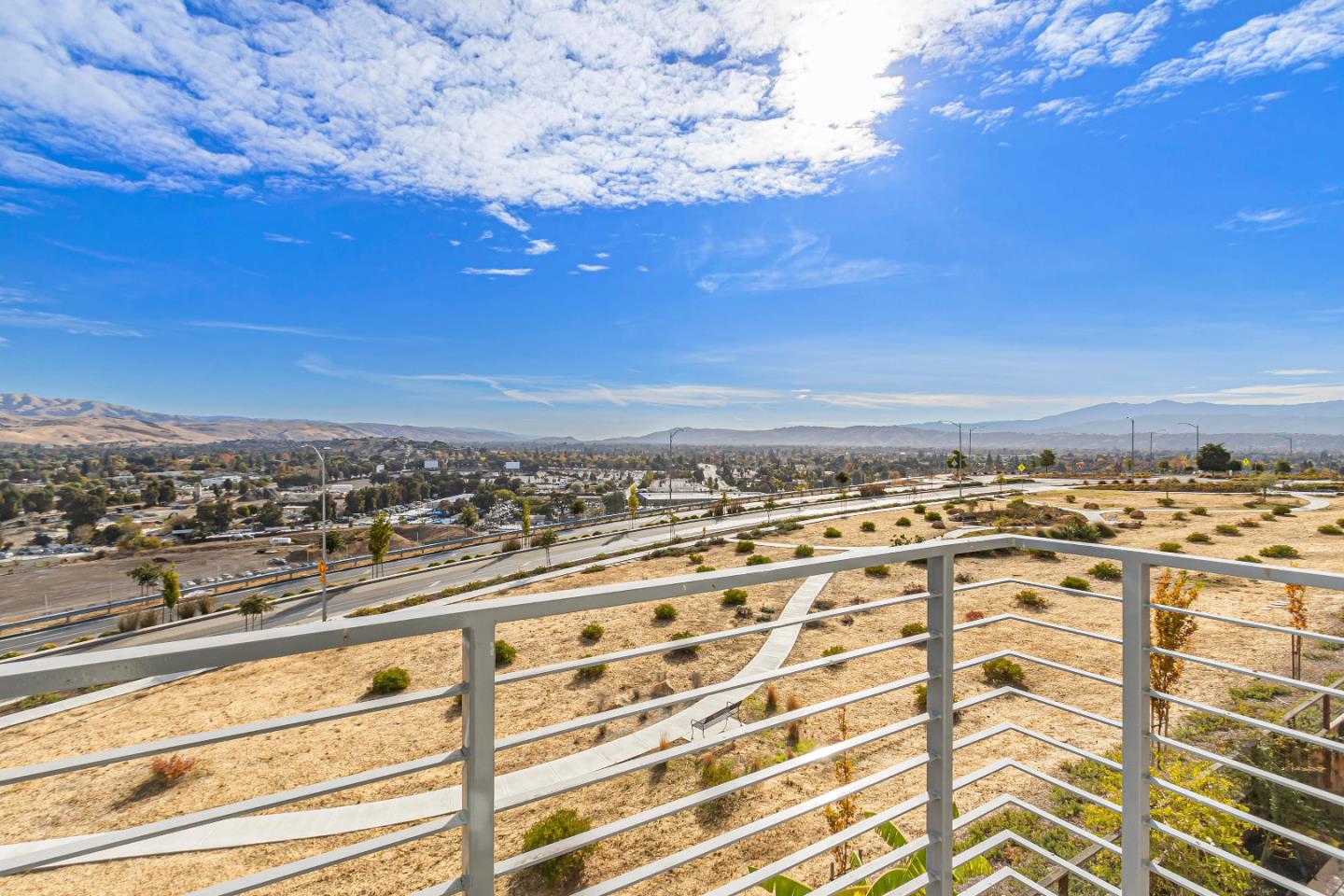 Detail Gallery Image 20 of 21 For 2944 Valley of Hearts Del Pl, San Jose,  CA 95136 - 4 Beds | 3/1 Baths