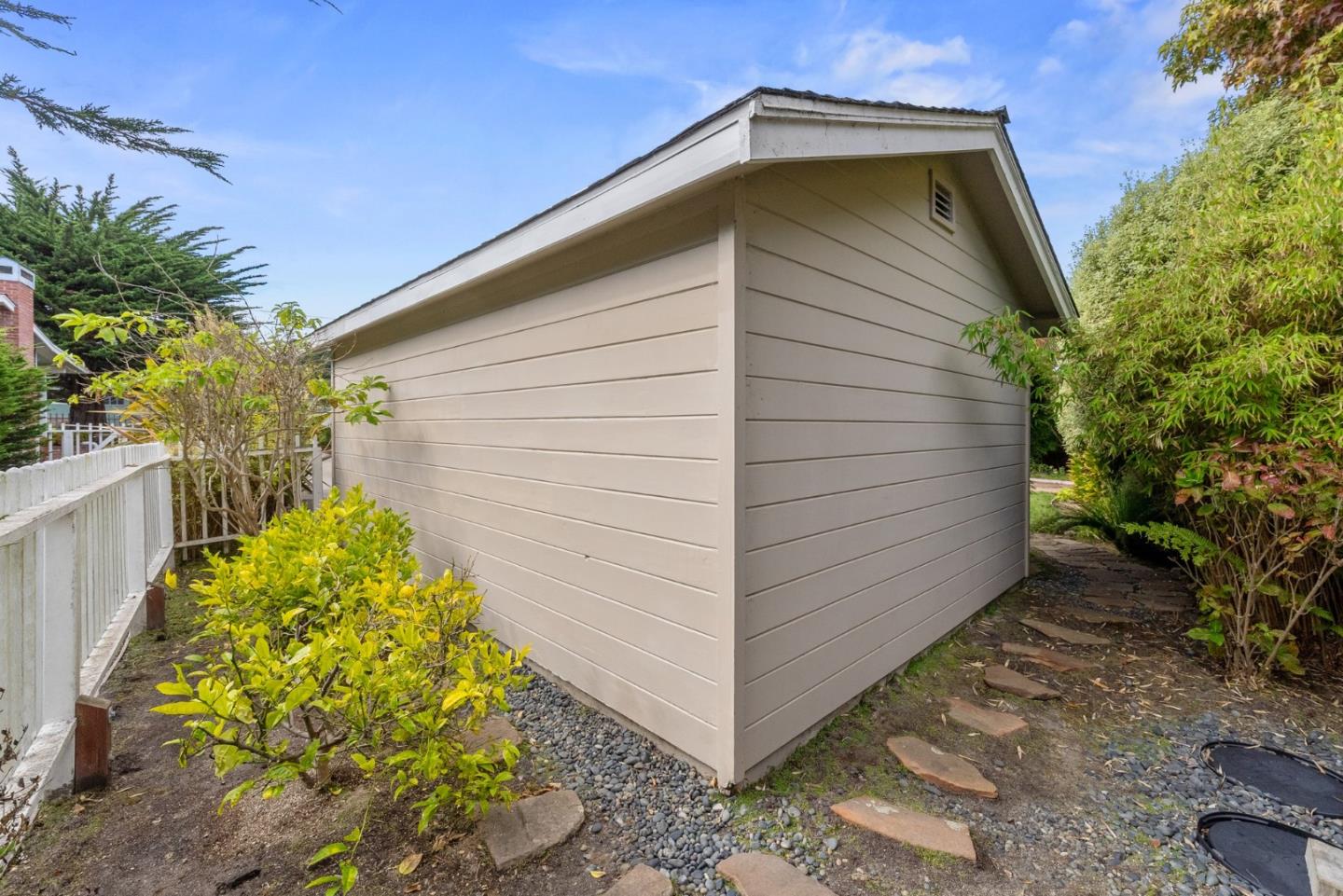 Detail Gallery Image 38 of 56 For 1134 Ripple Ave, Pacific Grove,  CA 93950 - 2 Beds | 1 Baths