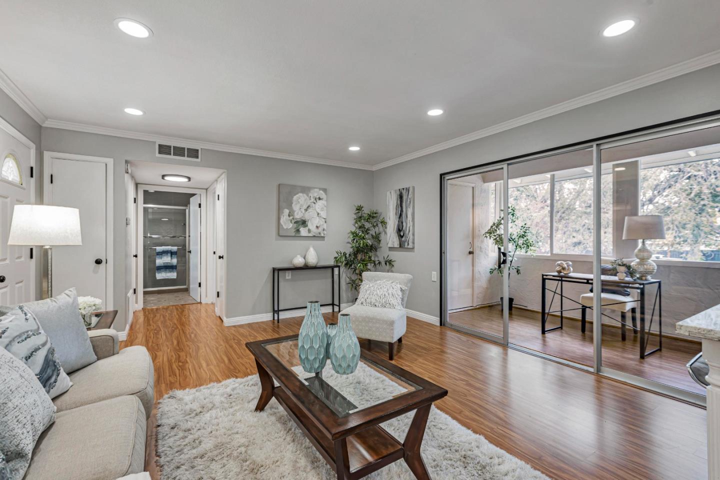 Detail Gallery Image 3 of 29 For 14225 Lora Dr #49,  Los Gatos,  CA 95032 - 1 Beds | 1 Baths