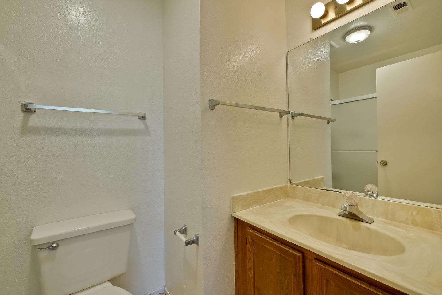 Detail Gallery Image 12 of 22 For 346 S Willard Ave, San Jose,  CA 95126 - 2 Beds | 2/1 Baths