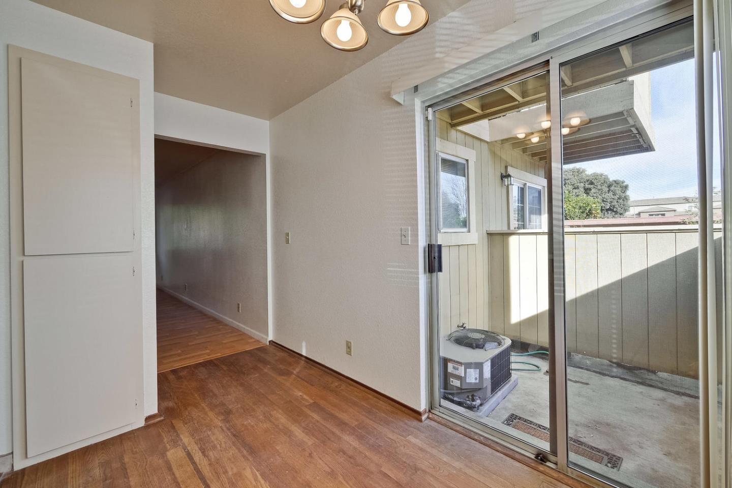 Detail Gallery Image 6 of 22 For 346 S Willard Ave, San Jose,  CA 95126 - 2 Beds | 2/1 Baths