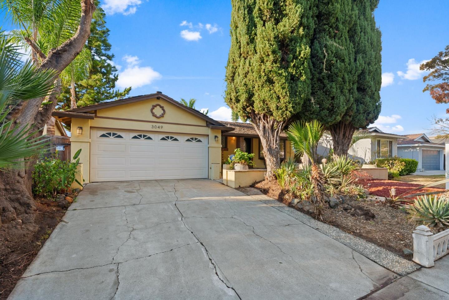 Detail Gallery Image 4 of 36 For 3049 Chippenham Dr, San Jose,  CA 95132 - 3 Beds | 2 Baths