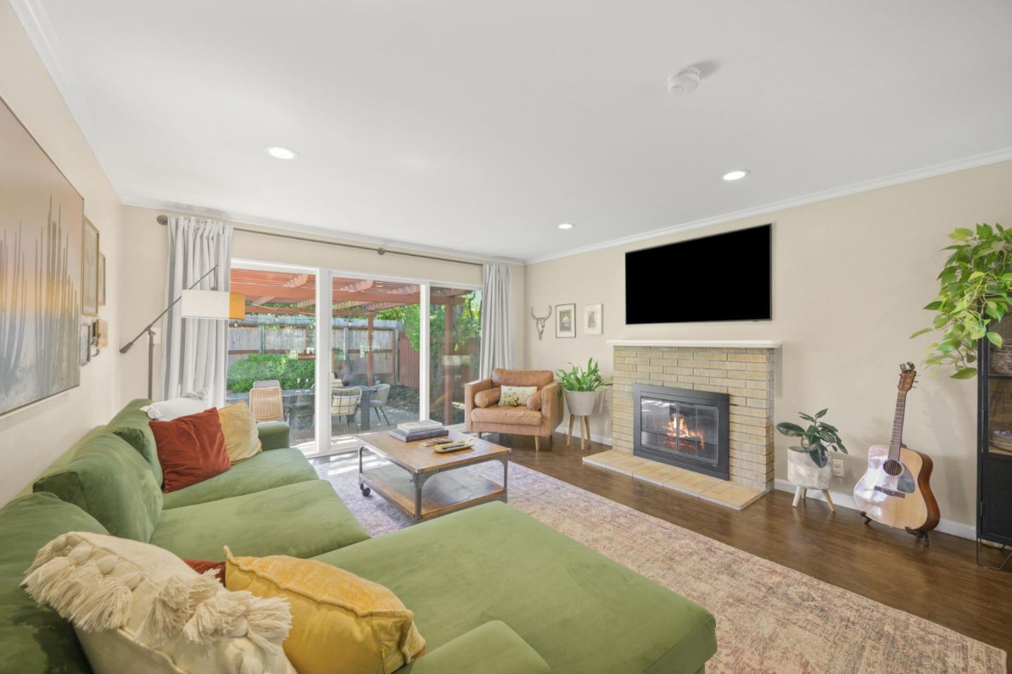 Detail Gallery Image 10 of 32 For 19336 Garrison Ave, Castro Valley,  CA 94546 - 3 Beds | 2 Baths