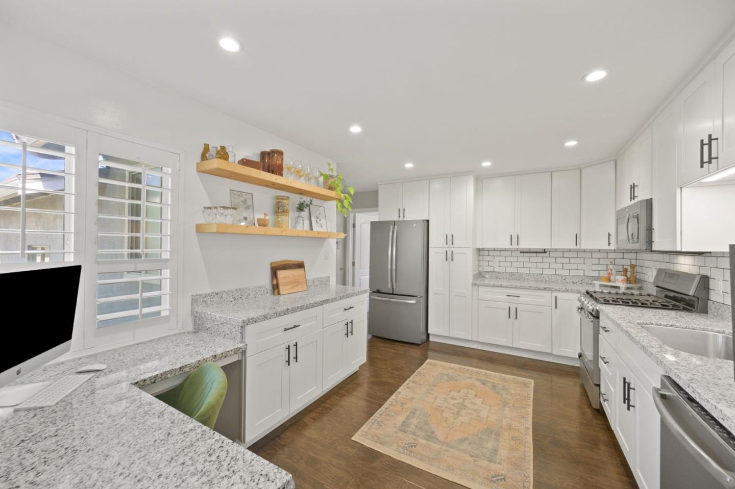 Detail Gallery Image 12 of 32 For 19336 Garrison Ave, Castro Valley,  CA 94546 - 3 Beds | 2 Baths