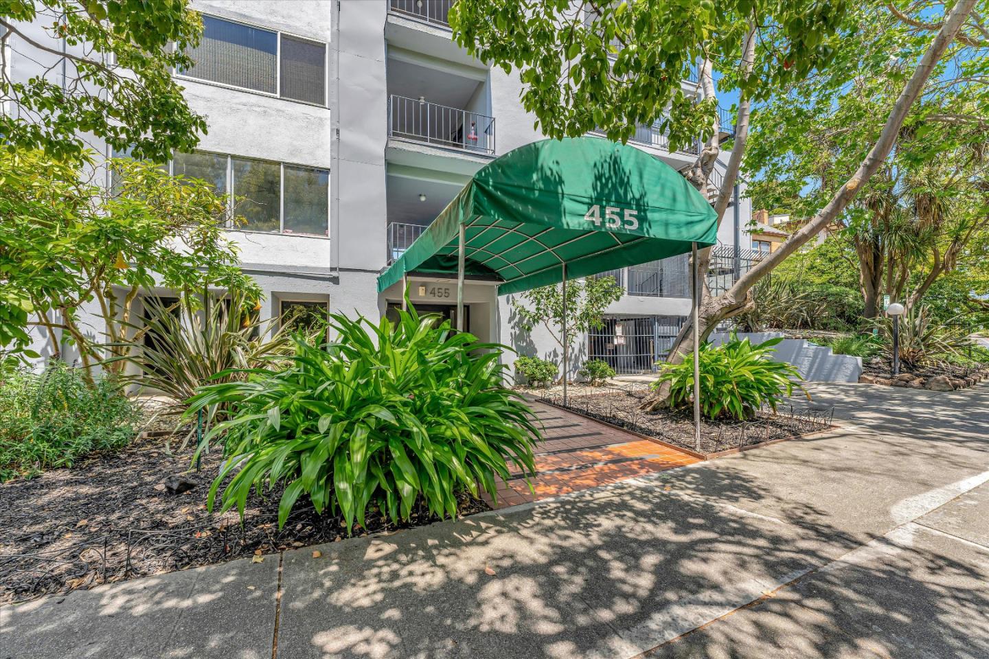 Detail Gallery Image 30 of 45 For 455 Crescent St #312,  Oakland,  CA 94610 - 1 Beds | 1 Baths