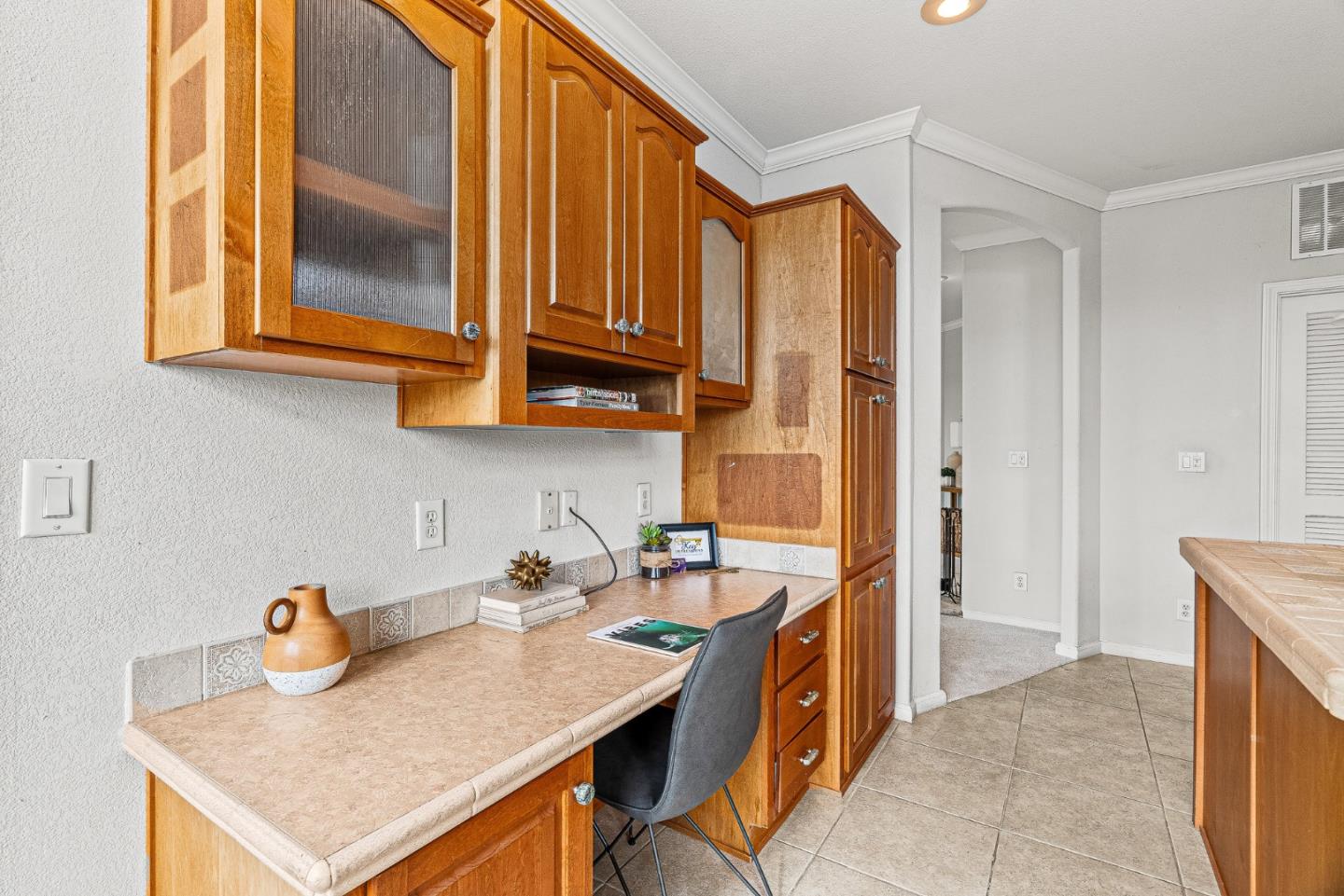 Detail Gallery Image 18 of 48 For 2435 Felt St #44,  Santa Cruz,  CA 95062 - 3 Beds | 1/1 Baths