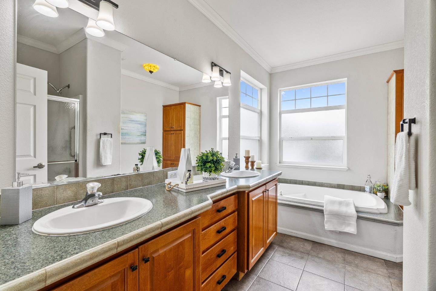 Detail Gallery Image 32 of 48 For 2435 Felt St #44,  Santa Cruz,  CA 95062 - 3 Beds | 1/1 Baths