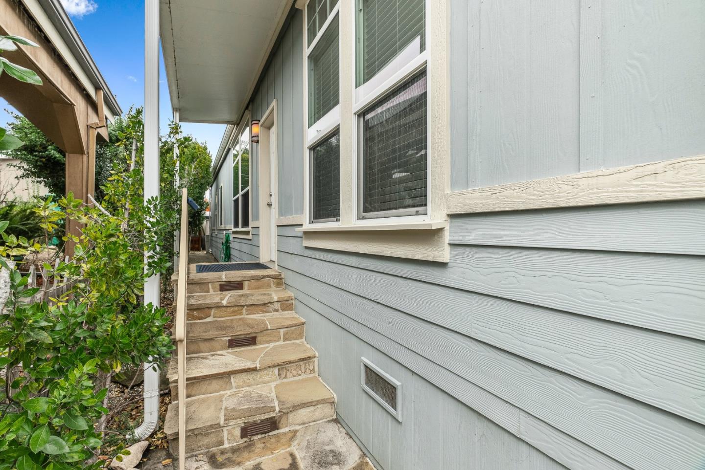 Detail Gallery Image 38 of 48 For 2435 Felt St #44,  Santa Cruz,  CA 95062 - 3 Beds | 1/1 Baths