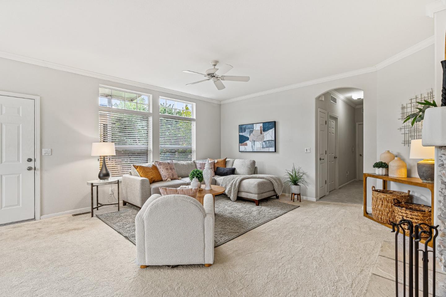 Detail Gallery Image 7 of 48 For 2435 Felt St #44,  Santa Cruz,  CA 95062 - 3 Beds | 1/1 Baths