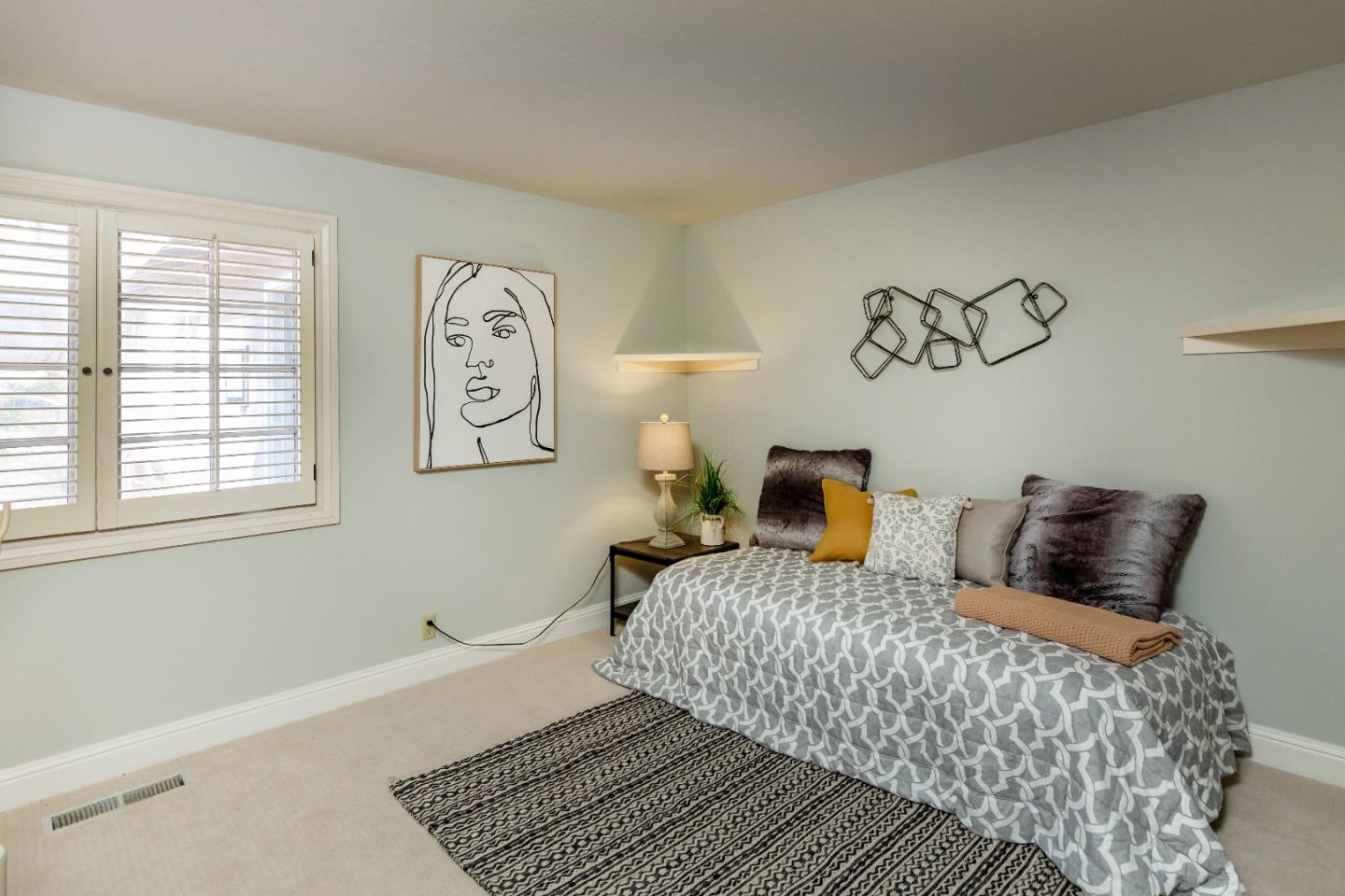 Detail Gallery Image 21 of 31 For 19337 Titus Ct, Saratoga,  CA 95070 - 4 Beds | 2/1 Baths