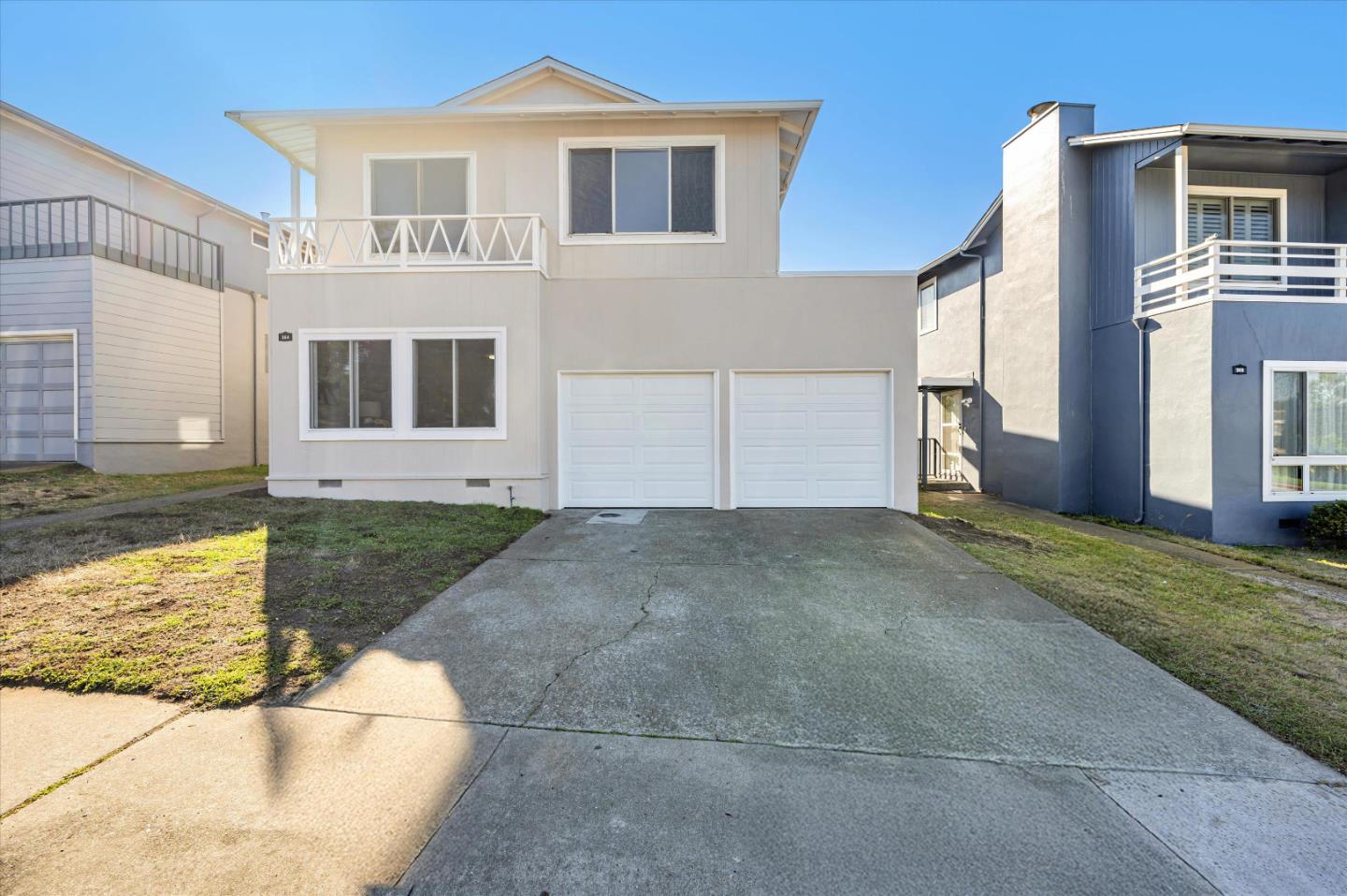 Detail Gallery Image 1 of 33 For 364 Firecrest Ave, Pacifica,  CA 94044 - 4 Beds | 2/1 Baths