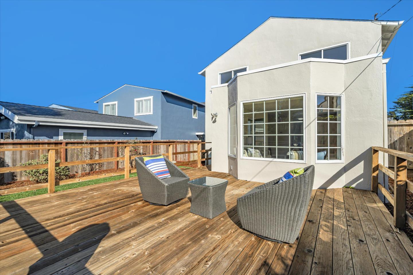 Detail Gallery Image 28 of 33 For 364 Firecrest Ave, Pacifica,  CA 94044 - 4 Beds | 2/1 Baths