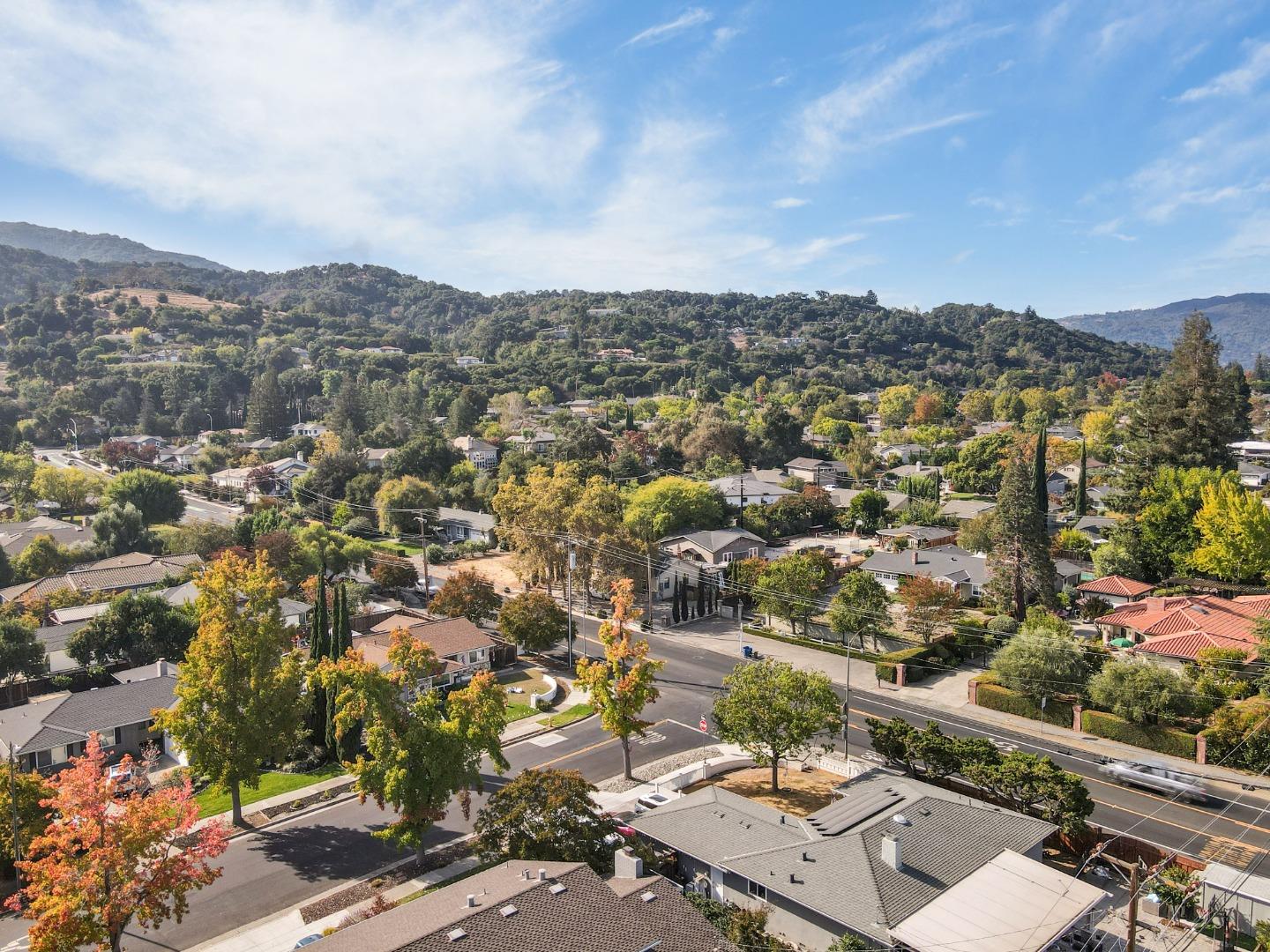 Detail Gallery Image 38 of 39 For 206 Thomas Dr, Los Gatos,  CA 95032 - 3 Beds | 2 Baths