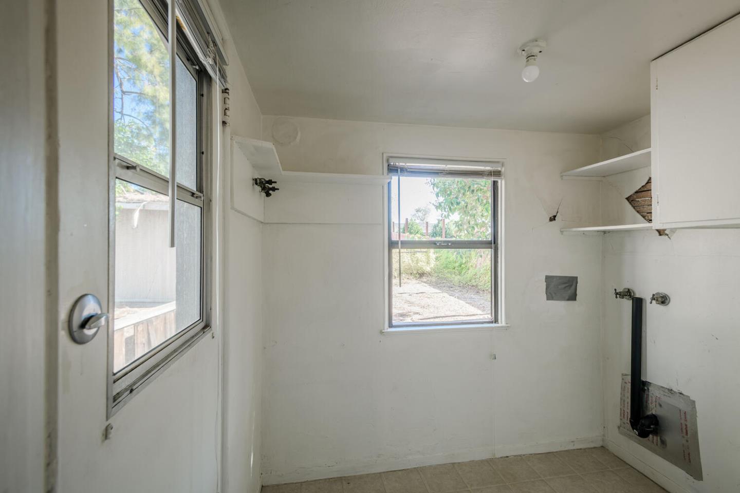 Detail Gallery Image 13 of 33 For 481 Quartz St, Redwood City,  CA 94062 - 2 Beds | 1 Baths