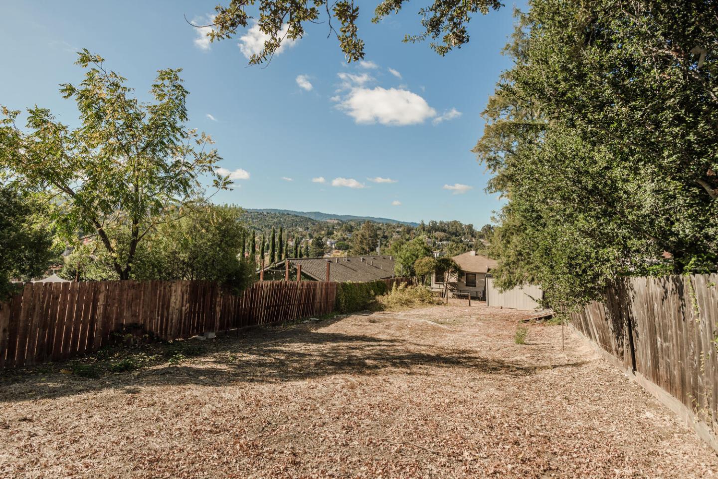 Detail Gallery Image 22 of 33 For 481 Quartz St, Redwood City,  CA 94062 - 2 Beds | 1 Baths