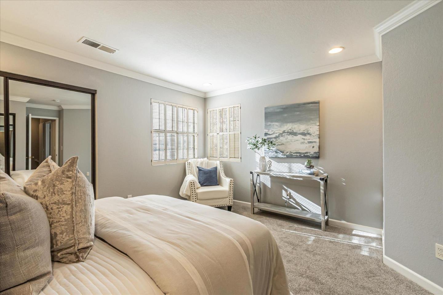 Detail Gallery Image 29 of 38 For 2058 Foxhall Loop, San Jose,  CA 95125 - 2 Beds | 1/1 Baths