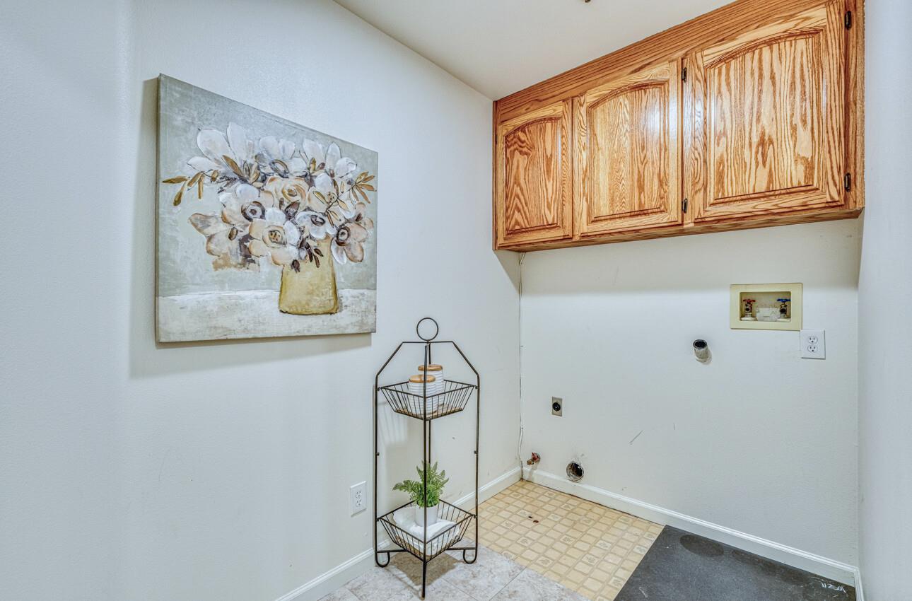 Detail Gallery Image 28 of 75 For 23675 Determine Ln, Monterey,  CA 93940 - 3 Beds | 2/1 Baths