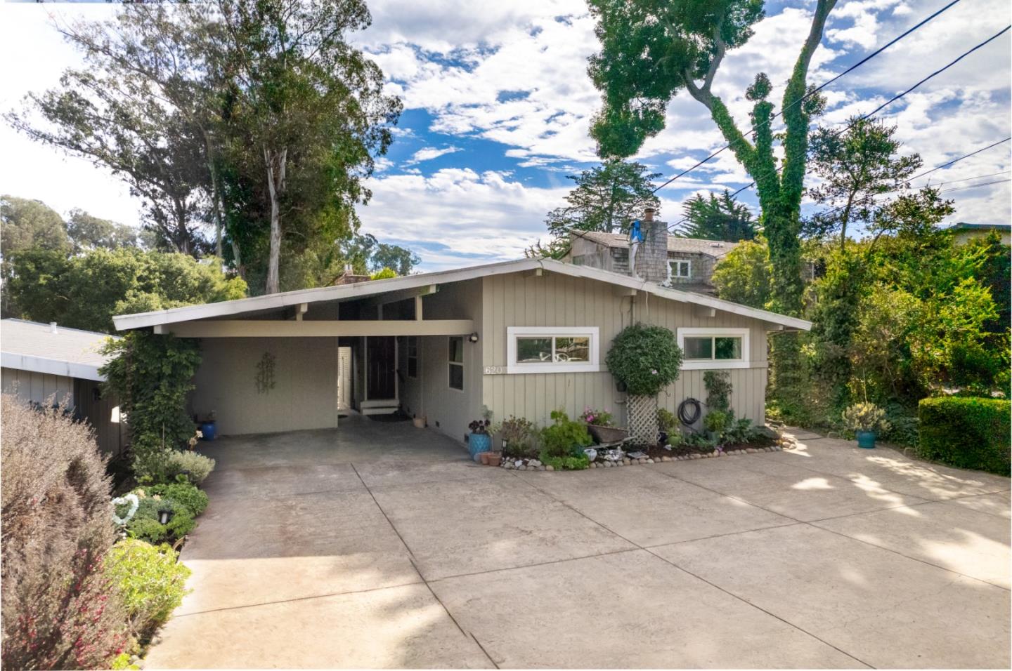 Detail Gallery Image 9 of 32 For 620 Rio Del Mar Blvd, Aptos,  CA 95003 - 4 Beds | 3 Baths