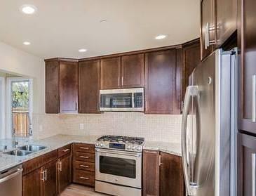 Detail Gallery Image 7 of 24 For 382 Curtner Ave #1,  Palo Alto,  CA 94306 - 3 Beds | 2/1 Baths