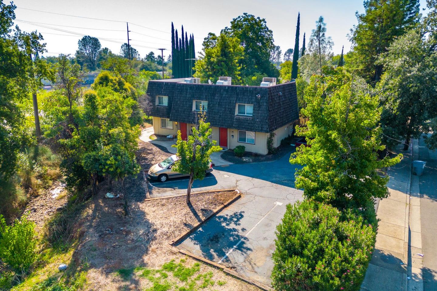 Detail Gallery Image 2 of 6 For 2429 Court St, Redding,  CA 96001 - – Beds | – Baths