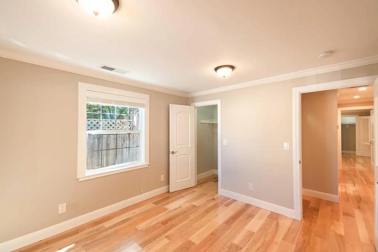 Detail Gallery Image 5 of 21 For 710 5th Ave, Redwood City,  CA 94063 - 2 Beds | 2 Baths