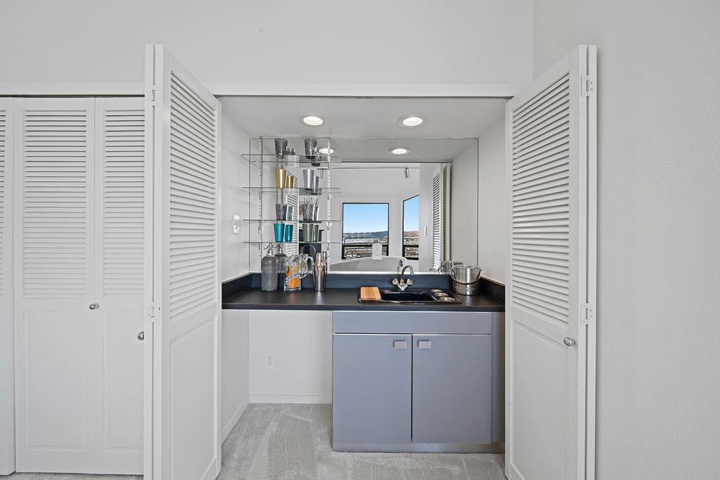 Detail Gallery Image 6 of 47 For 434 Kings Rd, Brisbane,  CA 94005 - 3 Beds | 2/1 Baths