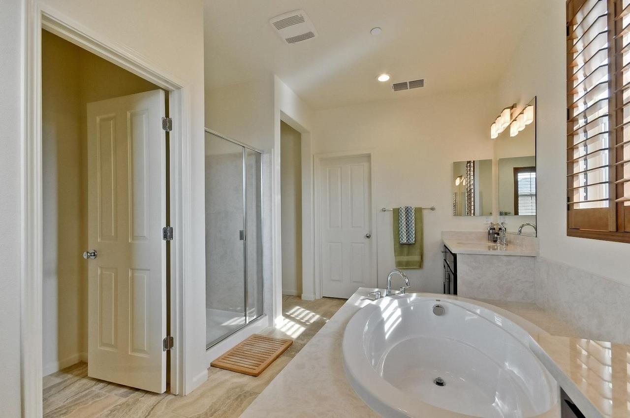 Detail Gallery Image 5 of 11 For 667 Elderberry Dr, Milpitas,  CA 95035 - 3 Beds | 2 Baths