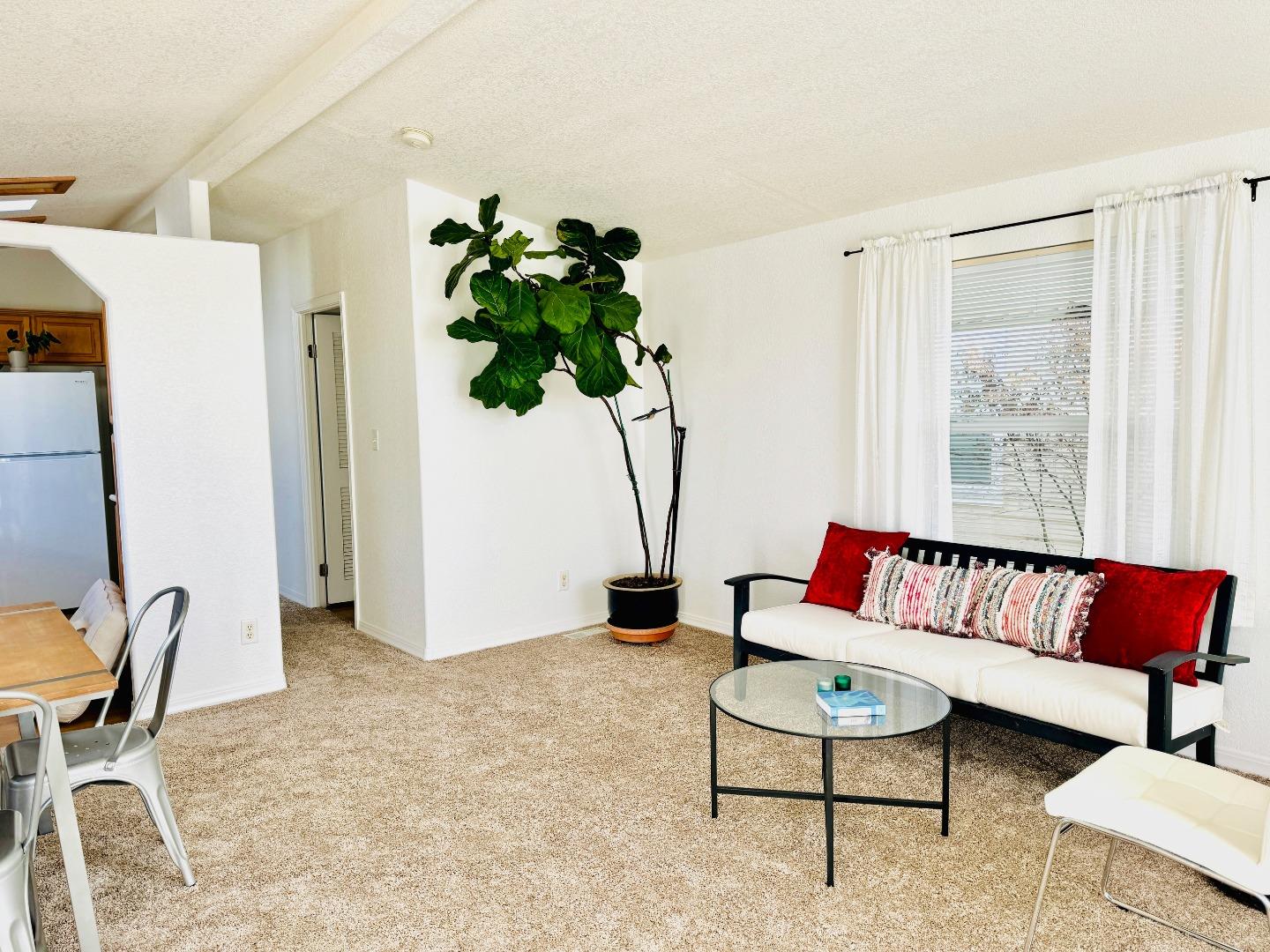 Detail Gallery Image 7 of 34 For 1555 Merrill St 111a,  Santa Cruz,  CA 95062 - 2 Beds | 2 Baths