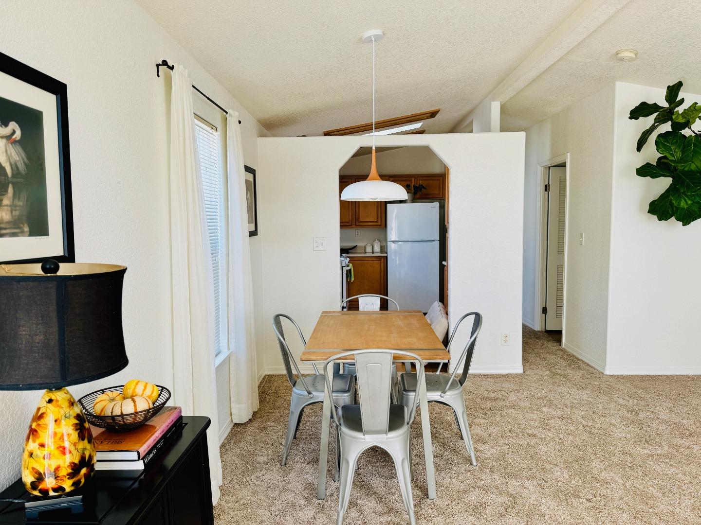 Detail Gallery Image 9 of 34 For 1555 Merrill St 111a,  Santa Cruz,  CA 95062 - 2 Beds | 2 Baths