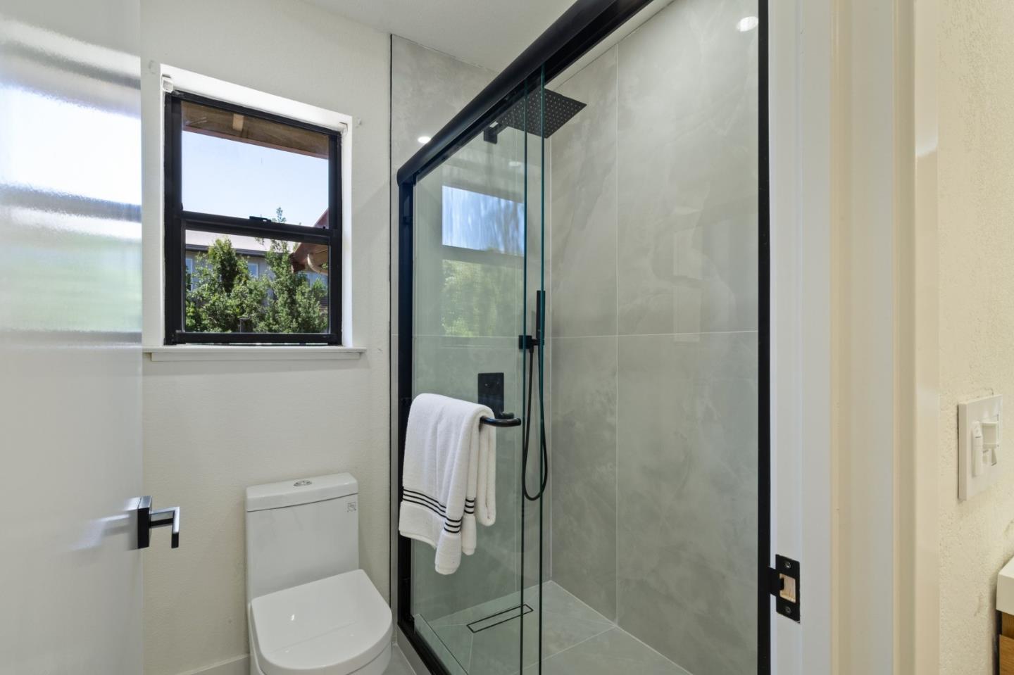 Detail Gallery Image 23 of 40 For 940 Cherry Glen Ter, Fremont,  CA 94536 - 3 Beds | 2/1 Baths