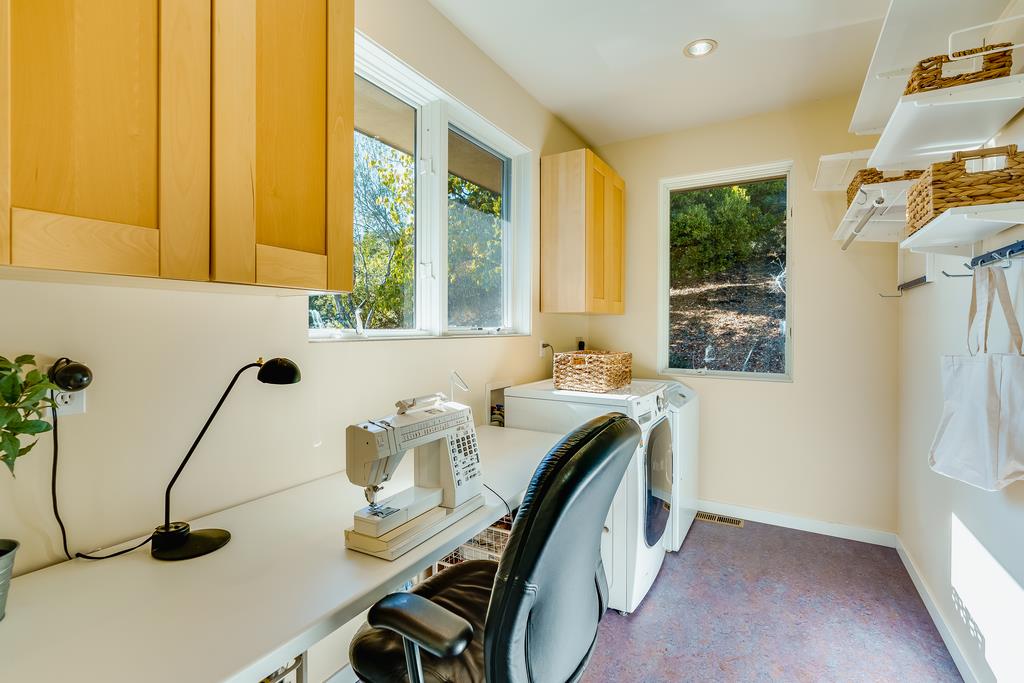 Detail Gallery Image 30 of 66 For 3765 Old Pilkington Rd, Santa Cruz,  CA 95060 - 4 Beds | 2/1 Baths