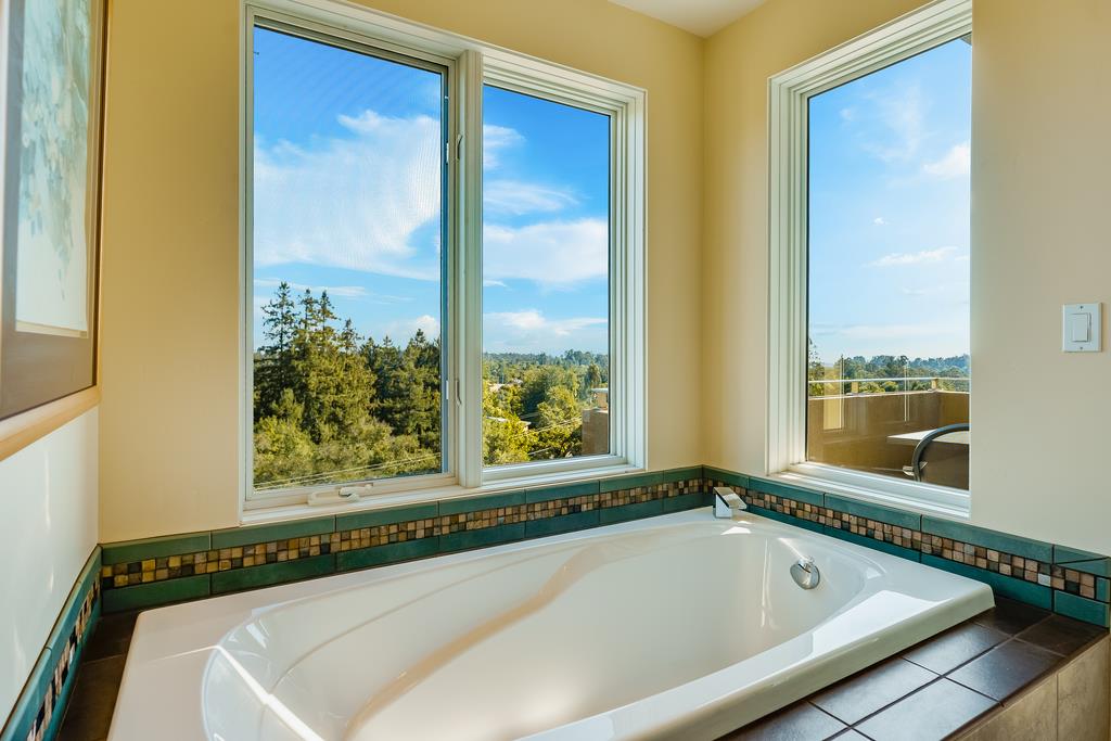 Detail Gallery Image 35 of 66 For 3765 Old Pilkington Rd, Santa Cruz,  CA 95060 - 4 Beds | 2/1 Baths