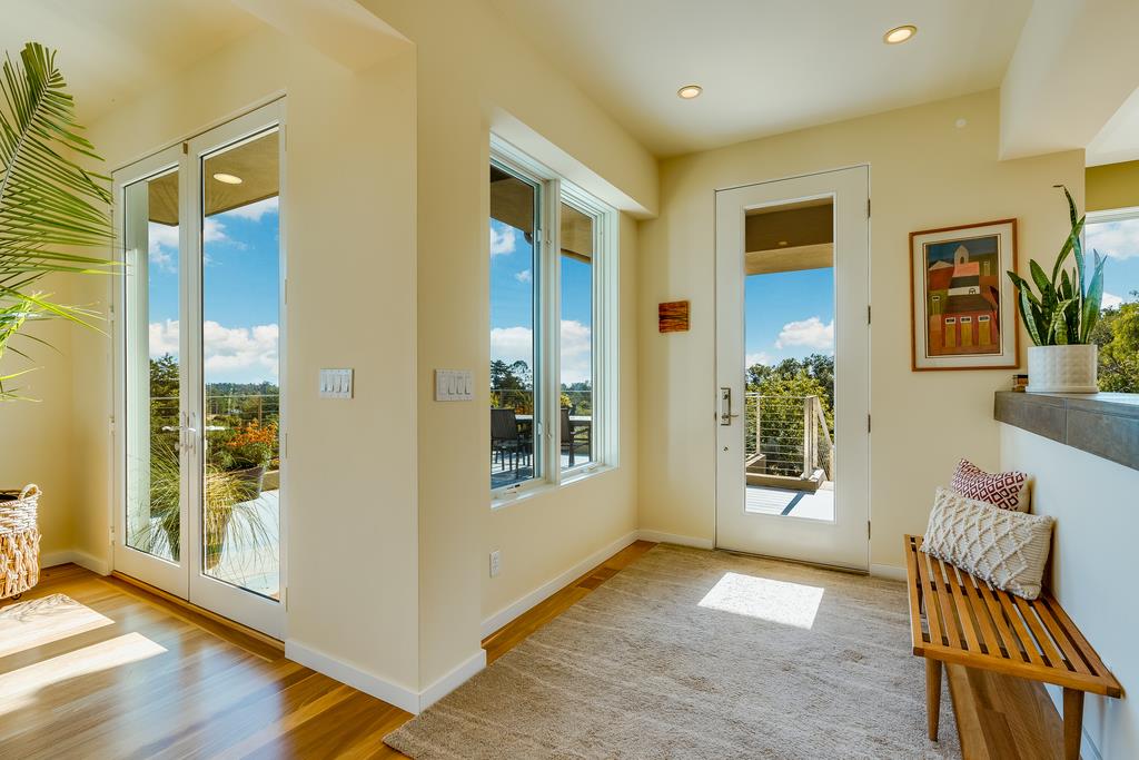 Detail Gallery Image 8 of 66 For 3765 Old Pilkington Rd, Santa Cruz,  CA 95060 - 4 Beds | 2/1 Baths