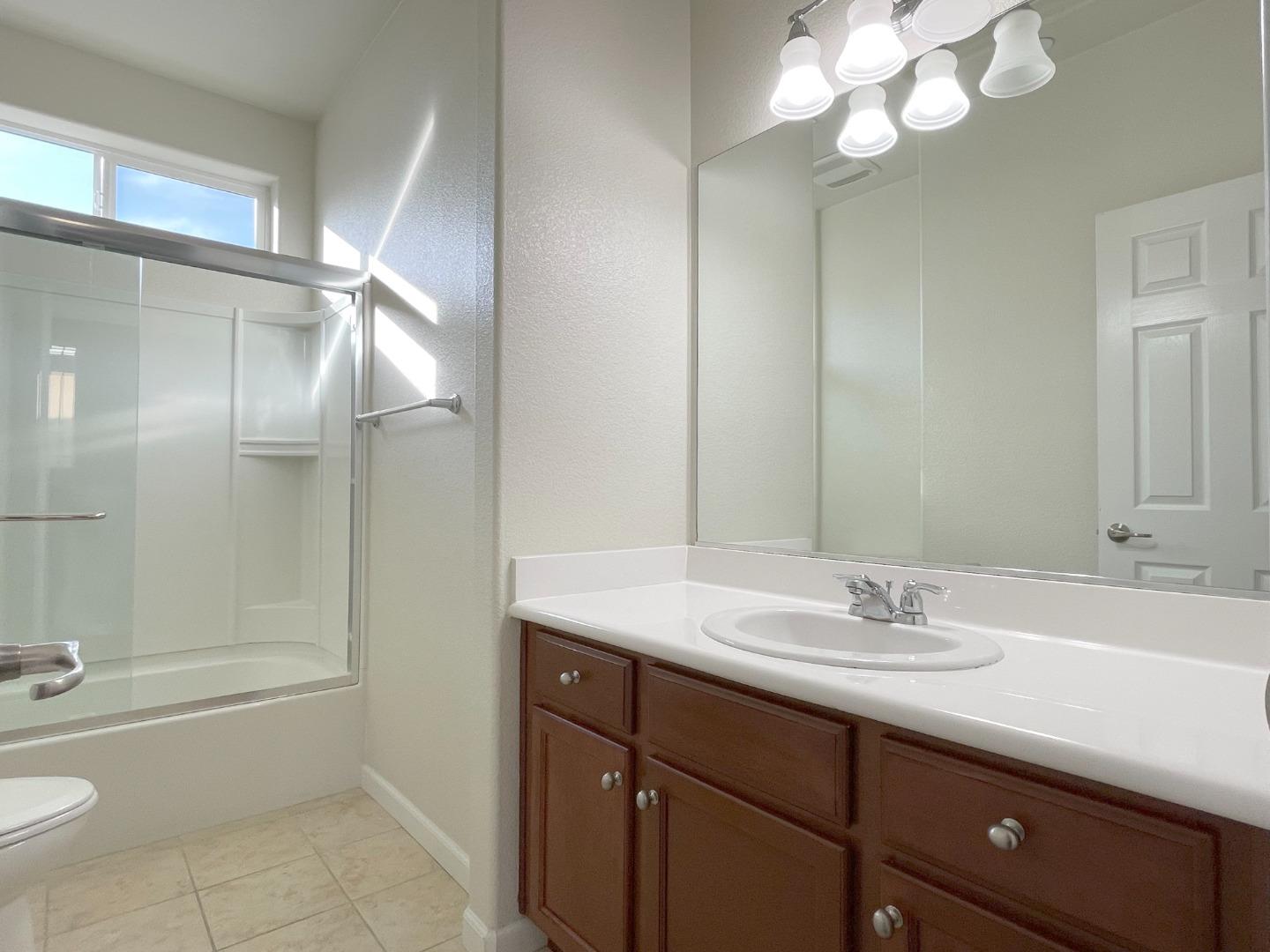 Detail Gallery Image 16 of 20 For 2866 Pinnacles Ter, Fremont,  CA 94538 - 3 Beds | 2/1 Baths