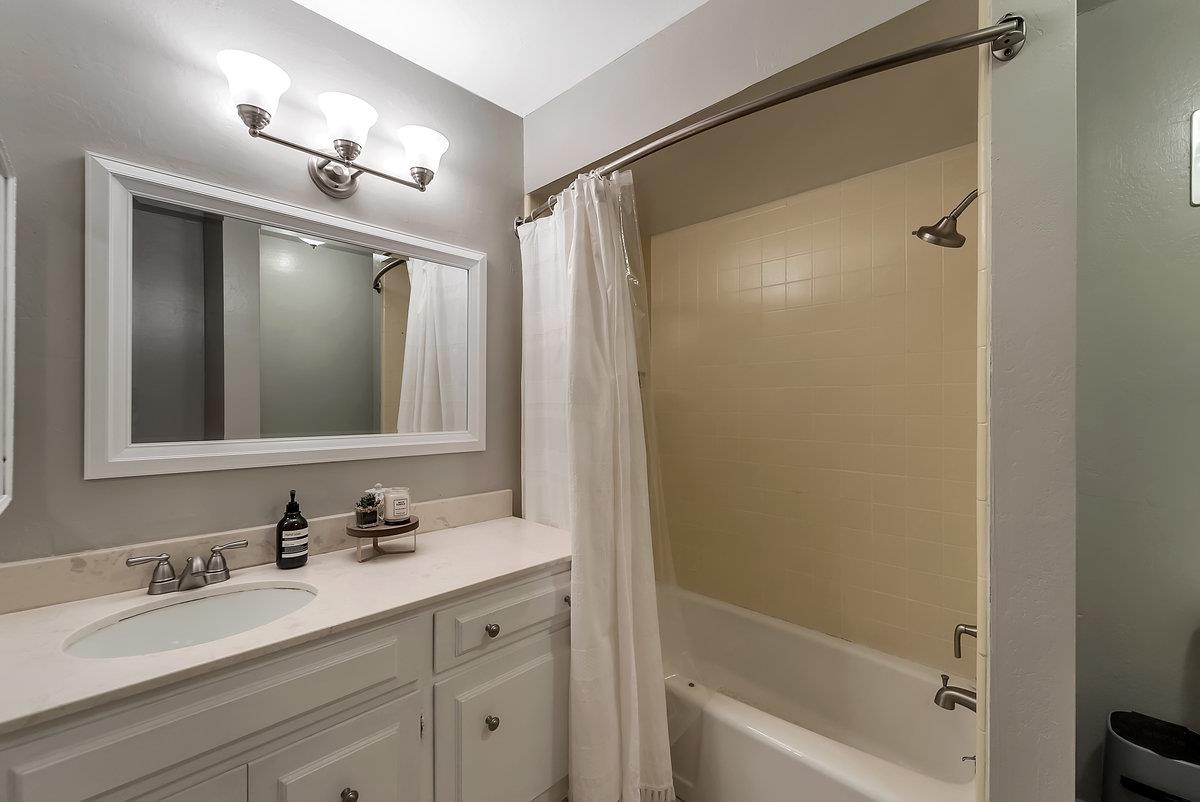 Detail Gallery Image 5 of 12 For 16533 Big Basin Way #17,  Boulder Creek,  CA 95006 - 2 Beds | 2/1 Baths