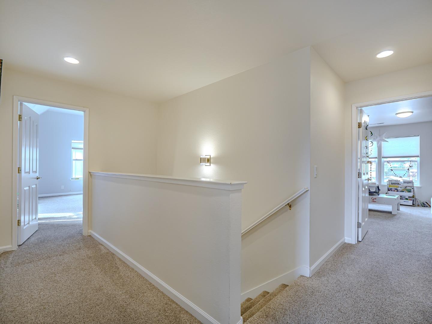 Detail Gallery Image 14 of 57 For 106 Clinton St, Santa Cruz,  CA 95062 - 5 Beds | 4/1 Baths