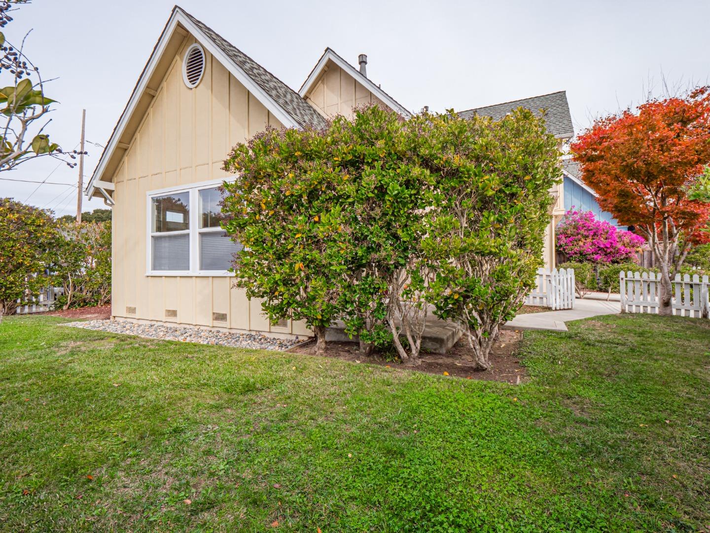 Detail Gallery Image 47 of 57 For 106 Clinton St, Santa Cruz,  CA 95062 - 5 Beds | 4/1 Baths