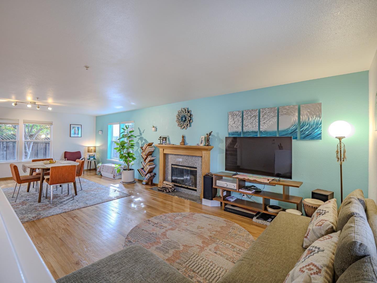 Detail Gallery Image 6 of 57 For 106 Clinton St, Santa Cruz,  CA 95062 - 5 Beds | 4/1 Baths