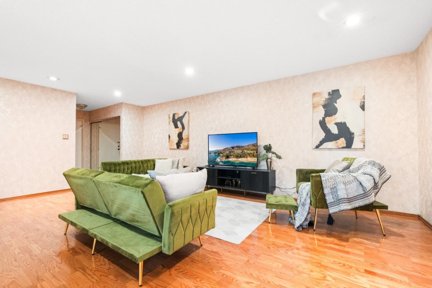 Detail Gallery Image 9 of 56 For 845 N Humboldt St #304,  San Mateo,  CA 94401 - 2 Beds | 2 Baths