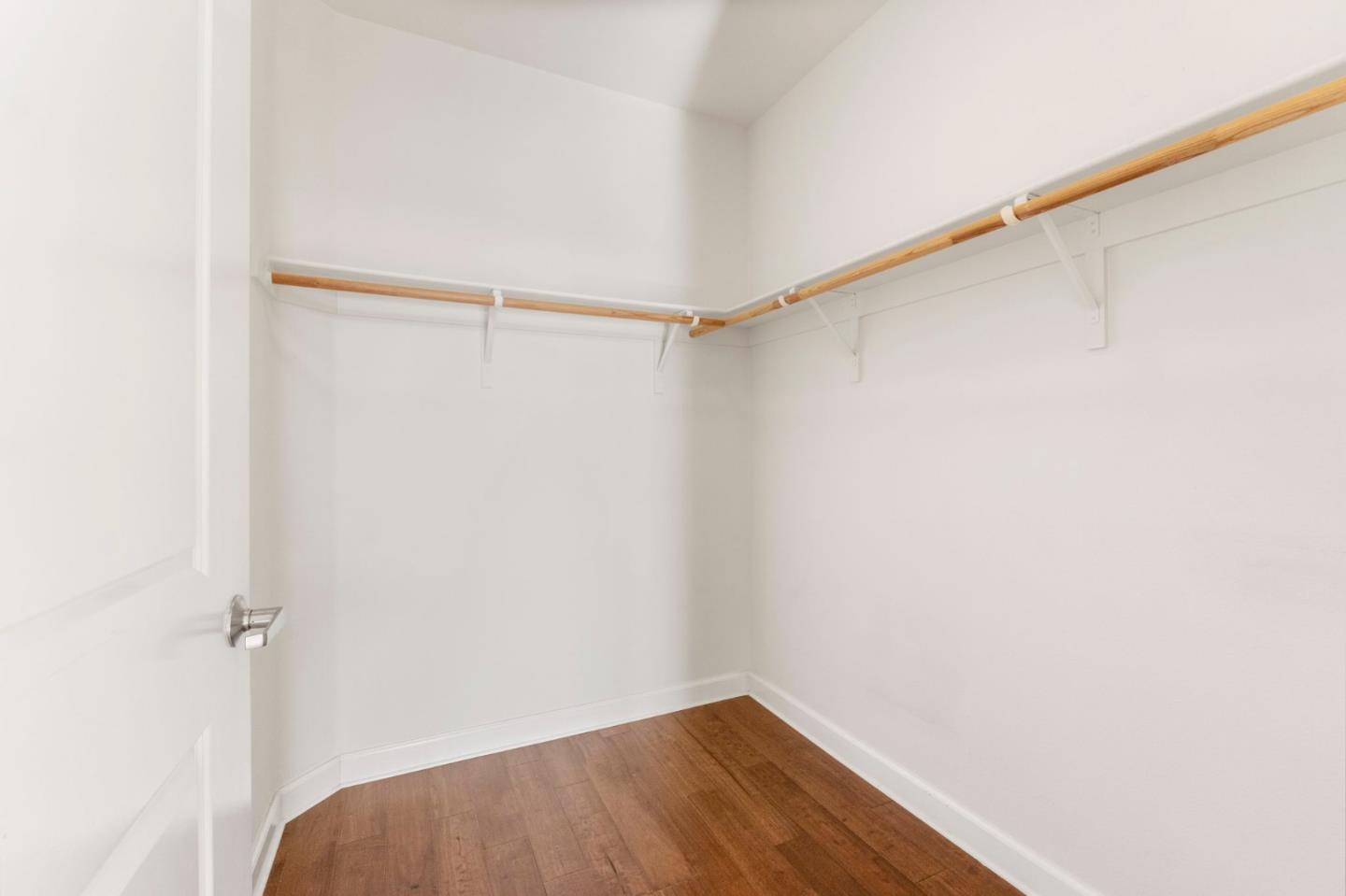 Detail Gallery Image 5 of 13 For 423 7th St #407,  Oakland,  CA 94607 - 1 Beds | 1 Baths