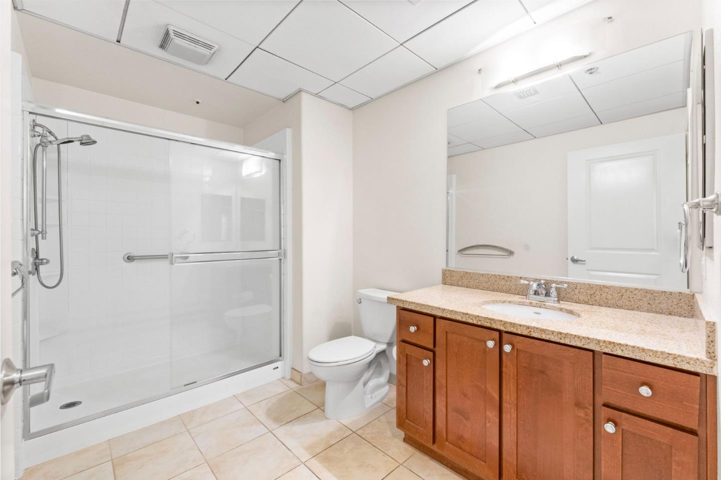 Detail Gallery Image 6 of 13 For 423 7th St #407,  Oakland,  CA 94607 - 1 Beds | 1 Baths