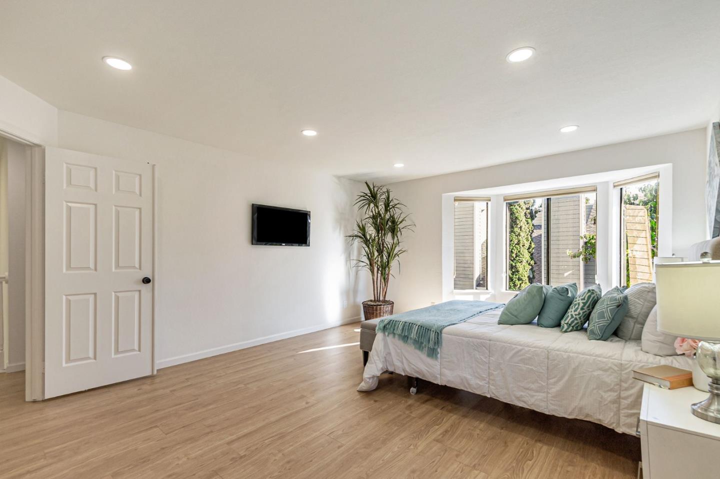 Detail Gallery Image 24 of 52 For 551 Oroville Rd, Milpitas,  CA 95035 - 4 Beds | 2/1 Baths