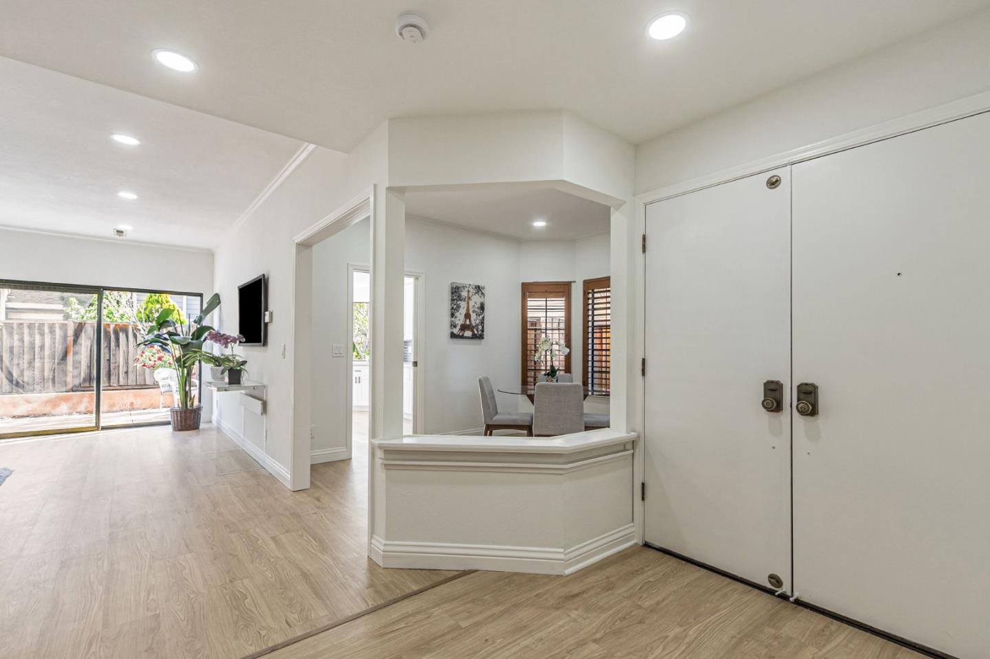 Detail Gallery Image 4 of 52 For 551 Oroville Rd, Milpitas,  CA 95035 - 4 Beds | 2/1 Baths