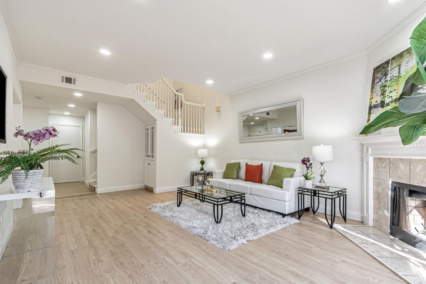 Detail Gallery Image 6 of 52 For 551 Oroville Rd, Milpitas,  CA 95035 - 4 Beds | 2/1 Baths