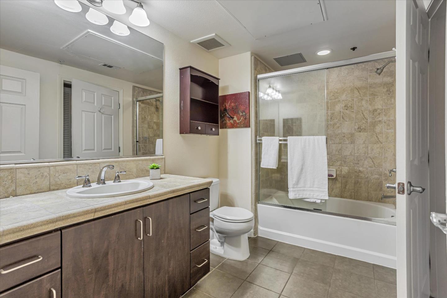 Detail Gallery Image 23 of 43 For 1101 S Main St #329,  Milpitas,  CA 95035 - 1 Beds | 1 Baths